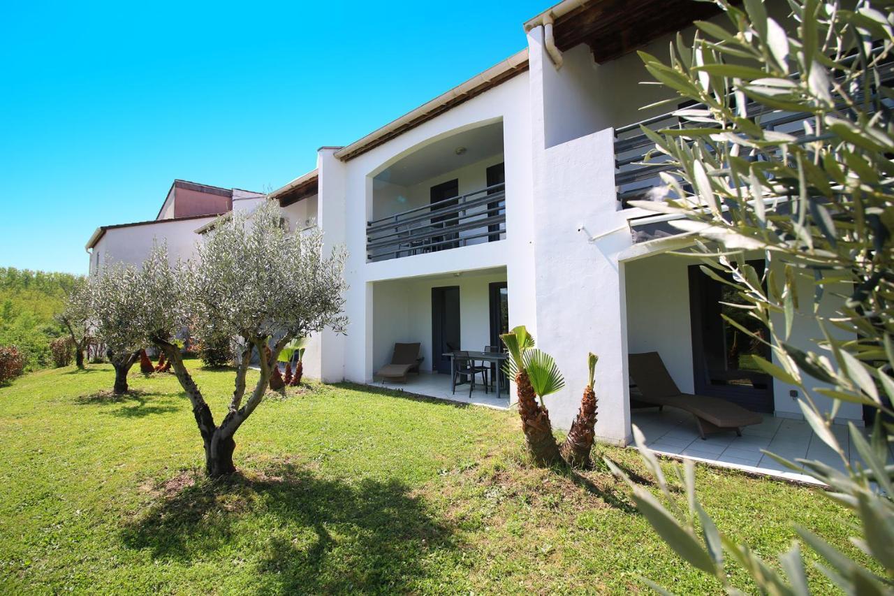 Residence De Tourisme Domaine De Janus Ruoms Exterior foto